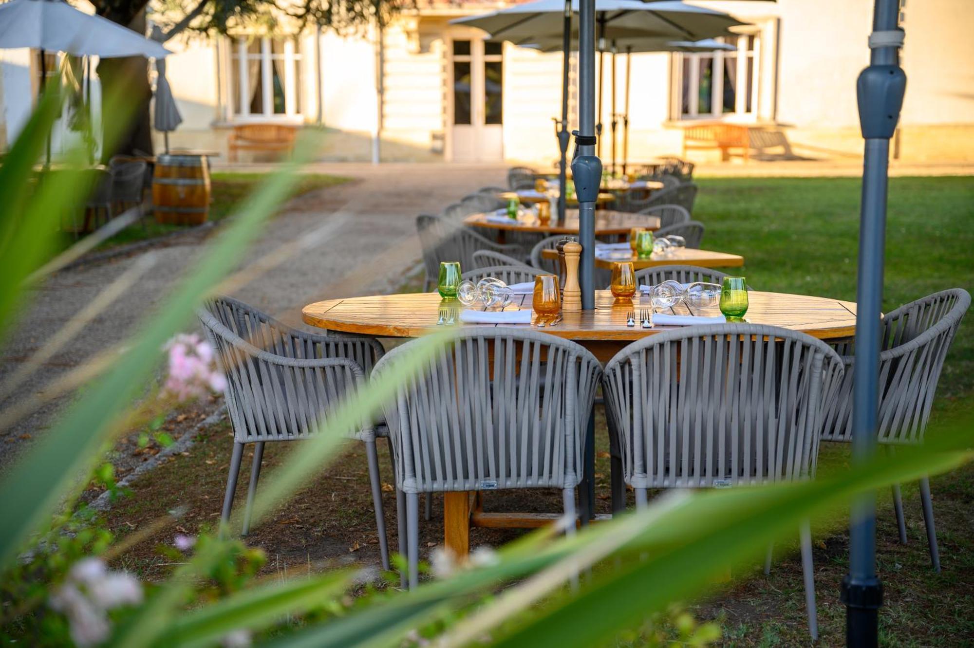 Pey La Tour - Logis Hotels & Restaurant Salleboeuf エクステリア 写真
