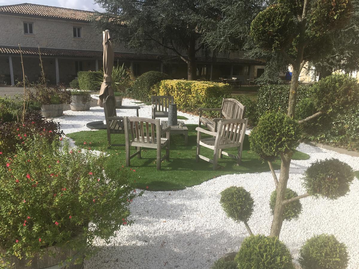 Pey La Tour - Logis Hotels & Restaurant Salleboeuf エクステリア 写真